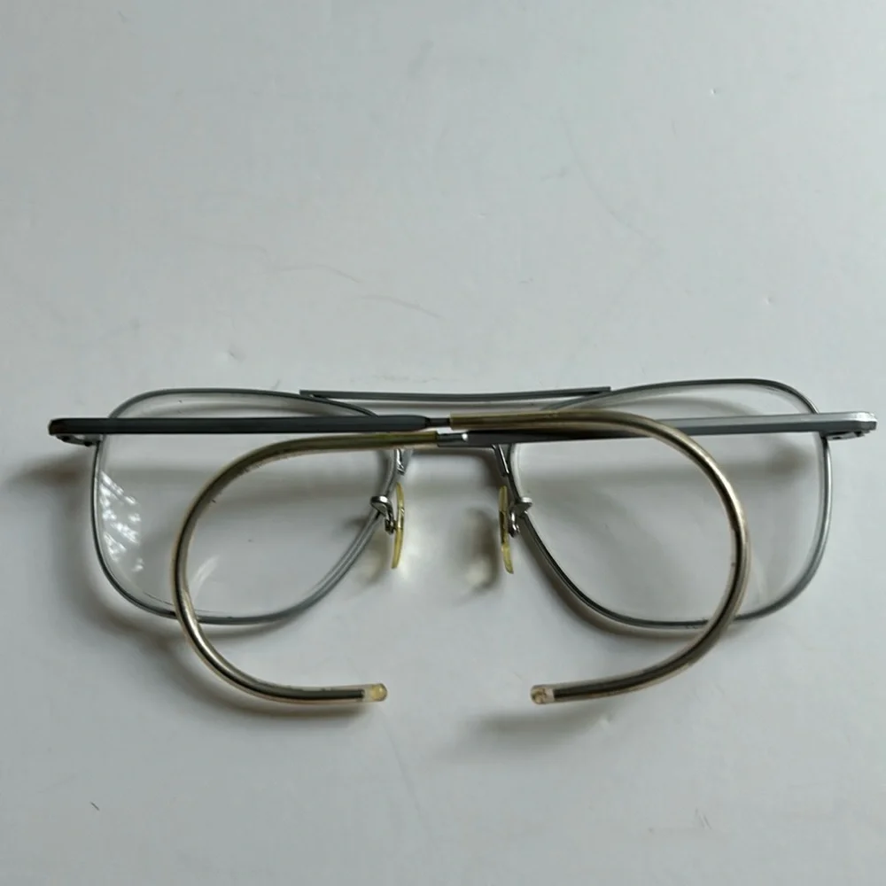 American Optical | ‘Original Pilot’ Silver Grey Vintage 6 1/2